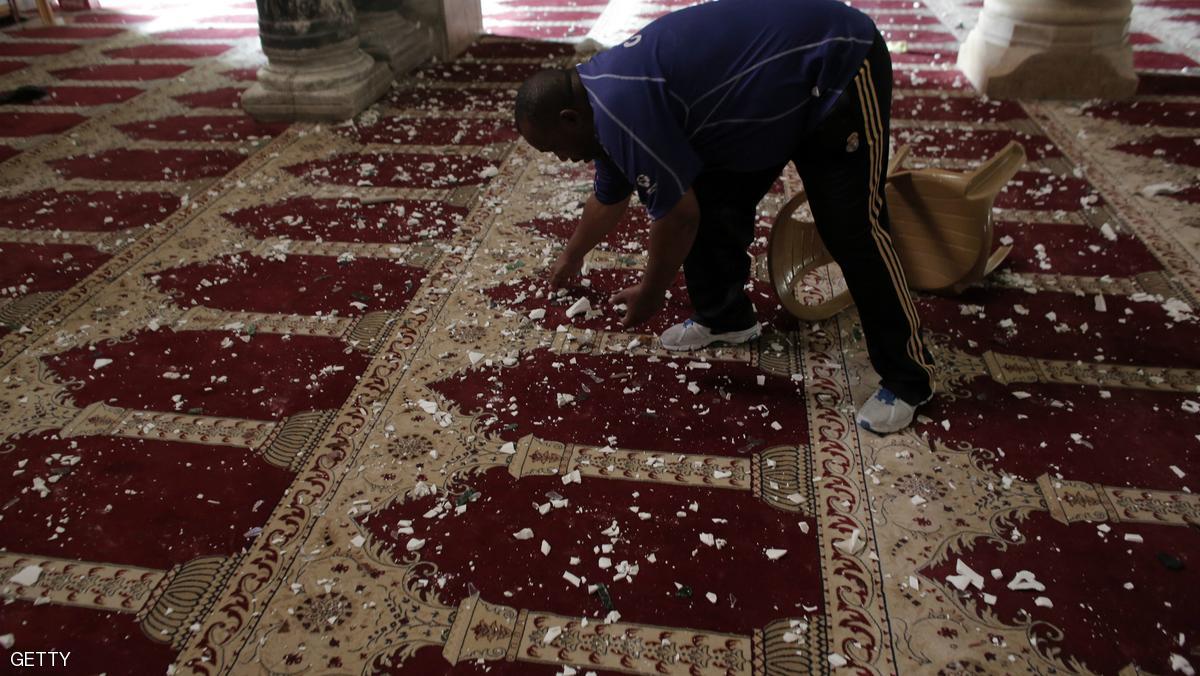 Aqsha 30-09-2015 - karpet masjid Al Aqsha