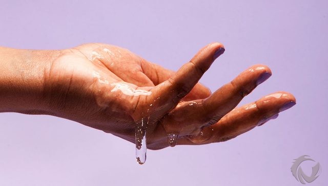 Air Liur Untuk Pelumas Seks? Sebaiknya Dihindari