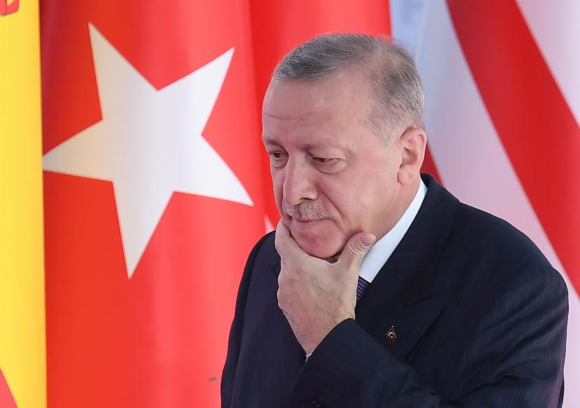 Pasangan Israel Ditahan Usai Potret Istana Erdogan | Republika Online
